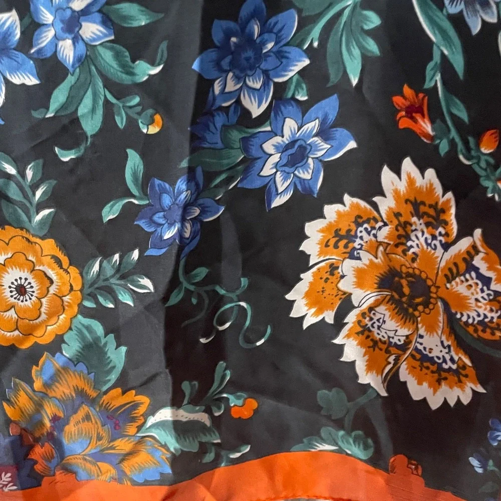 VTG SAKS FIFTH AVENUE SILK SCARF